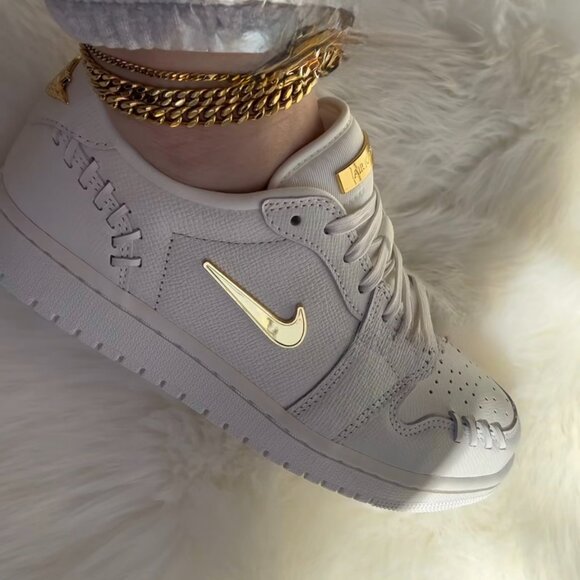 Jordan 1 Low Method of Make – Sail / Metallic Gold - Picture 8 of 10